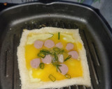 Foto langkah ke 3 dari resep Cheese Egg Roast (Roti Panggang Telur Keju).