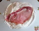 Foto del passaggio 3 della ricetta Scaloppine alla salvia e zenzero
