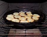 Foto del paso 5 de la receta: Pan caliente tostado con manteca y azúcar