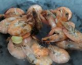 Foto langkah ke 4 dari resep Tumis Udang Bawang Putih.