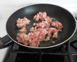 Foto del paso 2 de la receta: Fettuccine a nido con salsa de carne picada