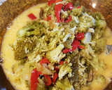Foto del paso 3 de la receta: Tortilla de brócoli🥦 cebolla y pimientos🌶