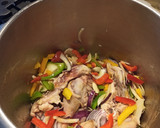 Foto del paso 2 de la receta: Pollo con pimientos