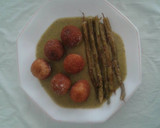 Foto del paso 7 de la receta: Albóndigas de pollo en salsa de esparragos