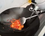 Foto langkah ke 4 dari resep Telur Saos Asam Pedas.