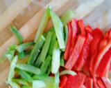 Foto del paso 4 de la receta: Bacalao frito con pimiento sobre crema de puerro
