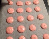 Hình bước làm 5 của món Bánh Macarons bảy sắc cầu vồng