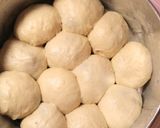 Foto langkah ke 5 dari resep Chicken Bun.