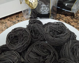 Foto del paso 3 de la receta: Pasta gansa con gambas y "gulas"