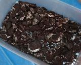 Foto langkah ke 1 dari resep Oreo Cheesecake Chocomelt.