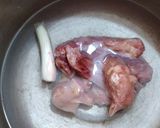 A picture of step 1 of Chicken soup.