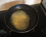 A picture of step 2 of Bacon, asparagus and blue cheese frittata.
