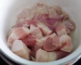 Hình bước làm 4 của món THỊT om chuối đậu (phiên bản nhà tôi)