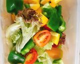 Hình bước làm 1 của món Salad ngũ sắc