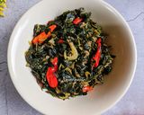 Foto langkah ke 4 dari resep Tumis Daun Singkong Rebon.