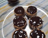 Foto del paso 4 de la receta: Alfajorcitos rápidos de galletitas para mis nietas