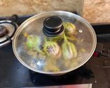 A picture of step 6 of Maharashtrian Traditional Khare Vange.