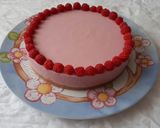 Foto del passaggio 14 della ricetta Cheesecake allo yogurt e lamponi