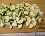 Cukkinikrémleves 🍵 citromos 🍋fűszeres 🌿 és fokhagymás 🧄 olajjal recept fázis 2 fotója