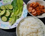 รูปขั้นตอนการทำที่ 1 ของ ข้าวผัดไส้กรอกใส่ไข่