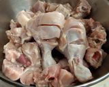 A picture of step 1 of Chicken curry.