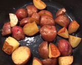 A picture of step 1 of Chicken Aloo Gobi.