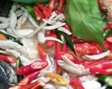 Foto langkah ke 2 dari resep Tumis Kulit Melinjo.