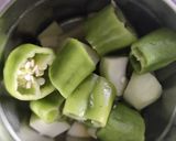 લીલા મરચાં ને કાચી કેરીની ચટણી (Green Chili Raw Mango Chutney Recipe In Gujarati) રેસીપી સ્ટેપ2ફોટો