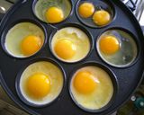 Foto langkah ke 1 dari resep Telur panggang bumbu tomat pedas.