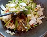 Foto langkah ke 4 dari resep Sayur labu dan sawi.