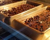 Foto langkah ke 5 dari resep Banana Chocolate Bread.