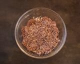 Foto del passaggio 6 della ricetta Castagne di frolla con datteri cioccolato fondente e castagne