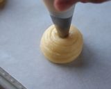 A picture of step 7 of Craquelin Cream Puff [Mascarpone Filling].