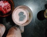A picture of step 2 of 🍓Fresh Strawberry Shake🍓.