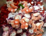 Foto del paso 3 de la receta Salpicón de pulpo y langostinos