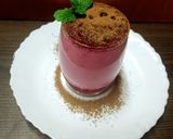 A picture of step 2 of Bloody rose milkshake.