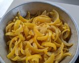 Foto langkah ke 3 dari resep Candied lemon peel (gula gula kulit lemon).