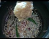 A picture of step 3 of Akhi masoor dal.