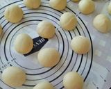 Foto langkah ke 4 dari resep Tuna Onion Bread.
