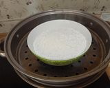 Foto langkah ke 3 dari resep Kue Putu Bambu.