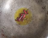 A picture of step 1 of Matar ki poori.