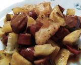 Foto del paso 4 de la receta: Papas con salchichas de siempre!!