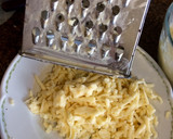 Foto del paso 2 de la receta: Souflé de papa y queso (fácil)