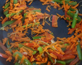 Foto del paso 4 de la receta: Quinoa salteada con verduras en Lékué