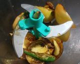 A picture of step 3 of Green Tomato Chutney (Hare Tamatar ki Chutney).