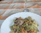 Foto del paso 6 de la receta: Pasta pesto, con trocitos de botifarra negra y chorizo al emmental