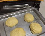 Foto langkah ke 5 dari resep Roti Wisman Krim Strawberry Keju.