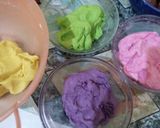 Foto langkah ke 4 dari resep Klepon Pelangi isi Gula Merah.