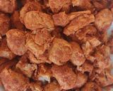 A picture of step 2 of Soya fry.