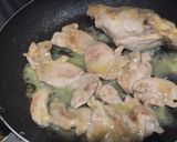 Foto del paso 2 de la receta: Sándwich🥯de pollo🍗hawaiano🍍🧀🥐